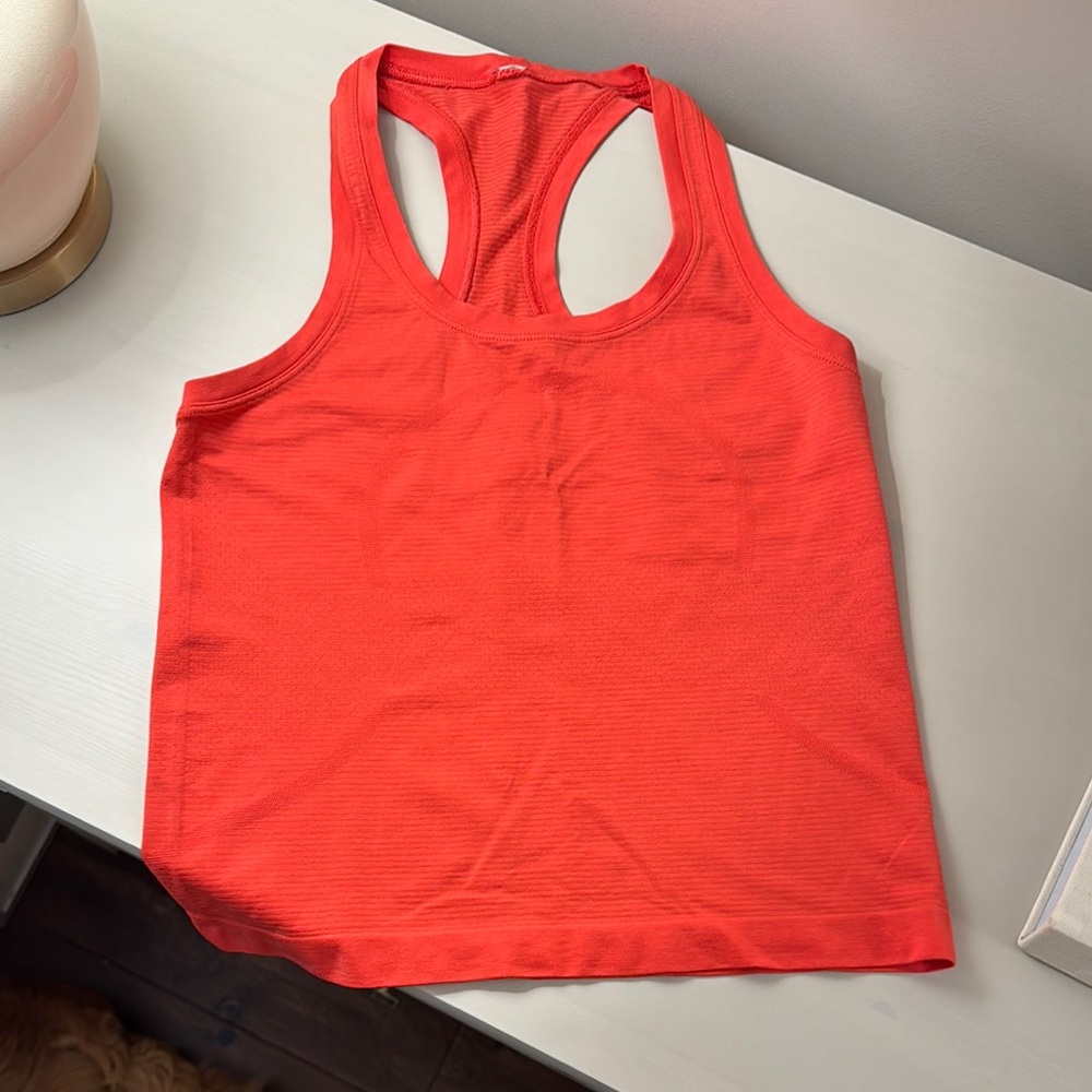 Lululemon swiftly tech waist length tank top